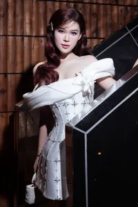 The Daughter of a Seafood Tycoon Makes Waves on 'Gia Dinh Haha' - image 5