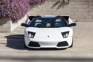 A Rare Look: The Stunning 2008 Lamborghini Murcielago LP640 Roadster - image 3