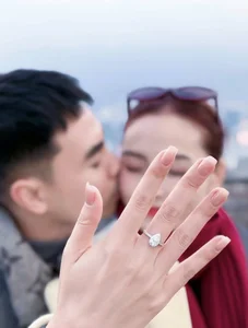Midfielder Duc Huy and MC Mu Tat Announce Their Engagement - image 10