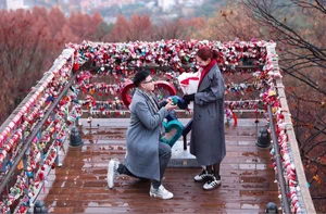 Midfielder Duc Huy and MC Mu Tat Announce Their Engagement - image 4