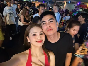 Midfielder Duc Huy and MC Mu Tat Announce Their Engagement - image 8