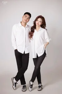 Midfielder Duc Huy and MC Mu Tat Announce Their Engagement - image 2