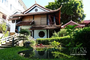 A Fusion of Cultures: Exploring the Unique Architecture of Huyen Khong Pagoda in Hue - image 4