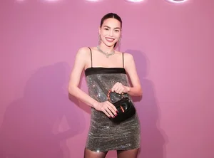 Vietnamese Star Ho Ngoc Ha Stuns in Sheer Gucci Dress at Milan Fashion Week - image 5