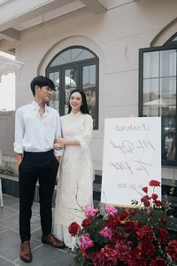 Stunning Engagement Ceremony of Famous Vietnamese Actress Quynh Luong - image 1