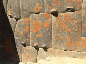 Unveiling the Mystery of the Ancient City on the Peak - image 4