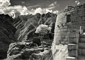 Unveiling the Mystery of the Ancient City on the Peak - image 5