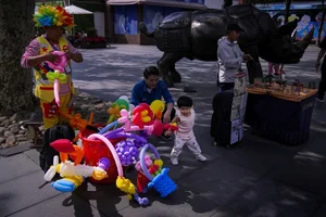 Capturing Serenity: A Visual Journey Through the Peaceful Daily Life in China - image 9