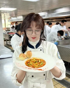 Meet the Beautiful TikTok Chef Winning Hearts Worldwide - image 8