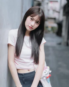 Meet the Stunning Girlfriend of Rising Thai Football Star Suphanat Mueanta - image 1