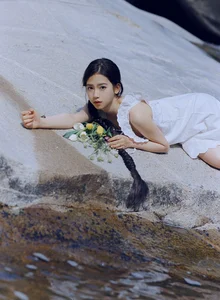 YiTuYu Art Language Vol.9961: Captivating Portrait Artistry with Xi Xi - image 10