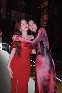 Chi Pu's Versatile Fashion Showcase During Her High-Profile China Tour - image 11