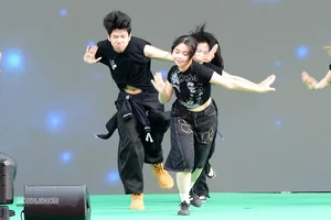 Hanoi University of Architecture Dance Team Wins Top Prize at Nutrition Day 2026 - image 16