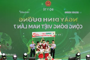 Hanoi University of Architecture Dance Team Wins Top Prize at Nutrition Day 2026 - image 15