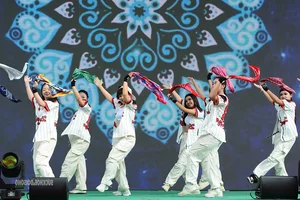 Hanoi University of Architecture Dance Team Wins Top Prize at Nutrition Day 2026 - image 13
