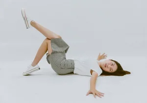 Tran Thanh’s Sister Huynh Uyen An Shows Off Stunning Style After Weight Loss - image 11