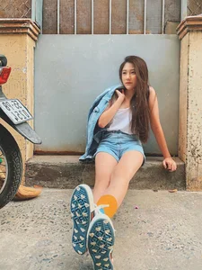 Tran Thanh’s Sister Huynh Uyen An Shows Off Stunning Style After Weight Loss - image 1