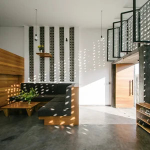 Unique One-Story Tube House in Kon Tum Captivates Global Architecture Enthusiasts - image 4