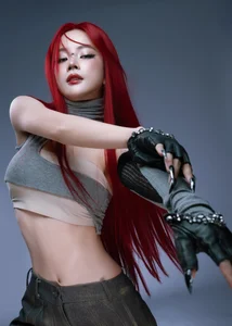 Stunning Style: Vietnamese DJ Shows Off Vibrant Hair Transformation - image 7