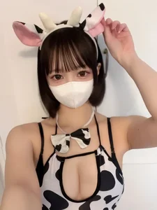 Tenten Usanyan’s Latest Japanese Bikini Photoshoot: Aesthetic and Style - image 25