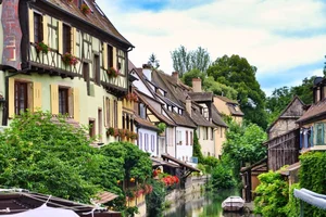 Discover the Most Beautiful Ancient Villages in France: A Scenic Guide - image 1
