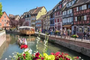 Discover the Most Beautiful Ancient Villages in France: A Scenic Guide - image 10