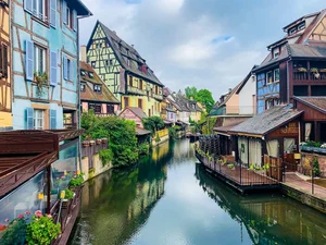 Discover the Most Beautiful Ancient Villages in France: A Scenic Guide - image 8
