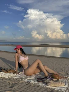Si Thanh Stuns Fans with Bold and Aesthetic New Photoshoot - image 1