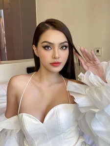 Miss Grand Vietnam 2023 Contestant Stuns Fans as Mai Davika Lookalike - image 4