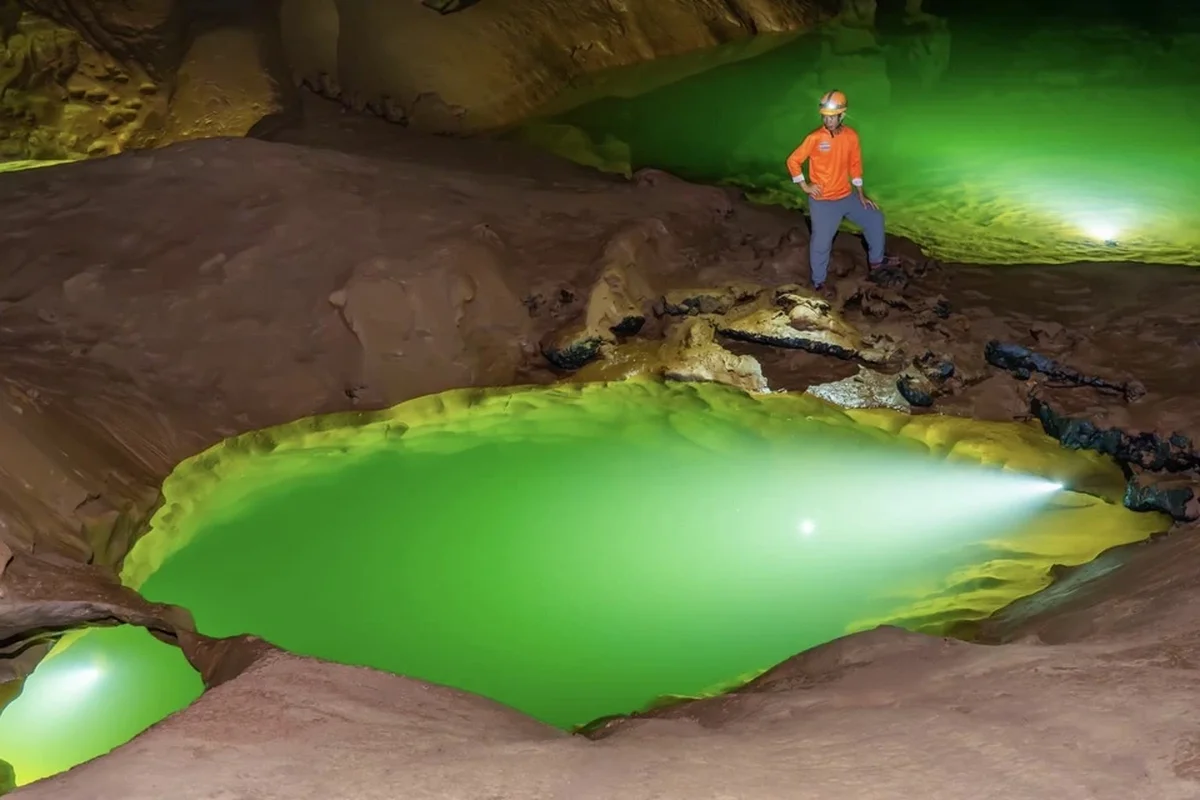 Discovering the Mysterious Hidden Lake in Phong Nha - Ke Bang National Park