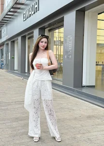 Lệ Quyên Stuns Fans with Luxury Yacht Photoshoot in the US - image 7