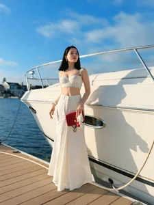 Lệ Quyên Stuns Fans with Luxury Yacht Photoshoot in the US - image 1