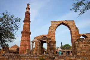 The Incredible History of India's 800-Year-Old Ancient Skyscraper - image 2