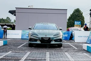 BYD Yangwang U8 and Denza Z9 GT Launch in Binh Duong - image 26