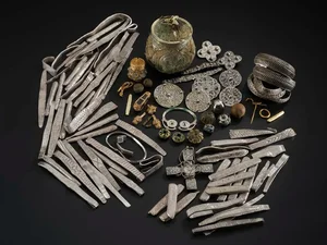Unearthing History: Shocking Origins of a Massive Viking Treasure Hoard - image 2