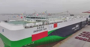 China's 228-Meter 'Steel Sea Monster' Sets New World Record - image 2