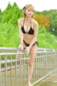 Japanese Model Kure Yumi: The Social Media Sensation Redefining Style - image 42