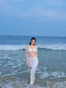 Vietnamese Actress Quynh Kool Stuns Fans with Bold Bikini Photoshoot - image 4