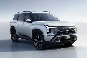 2026 Mitsubishi Destinator Debuts: Affordable 7-Seater SUV for Modern Families - image 3