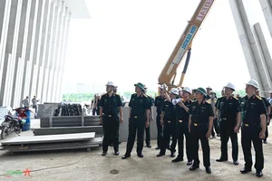 Senior Lieutenant General Trinh Van Quyet Inspects Vietnam Military History Museum Construction Progress - image 5