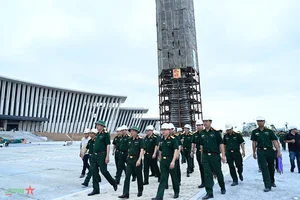 Senior Lieutenant General Trinh Van Quyet Inspects Vietnam Military History Museum Construction Progress - image 0
