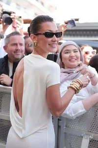 9 Stylish Sunglasses Trends to Elevate Your Summer Wardrobe - image 5