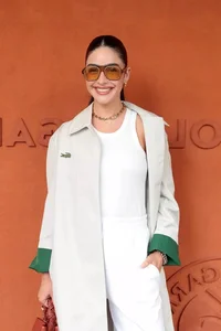 9 Stylish Sunglasses Trends to Elevate Your Summer Wardrobe - image 6