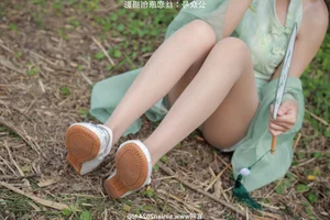 Silk Love Photography No.040: Xiao Meng in Elegant Hanfu and Traditional Styles - image 183