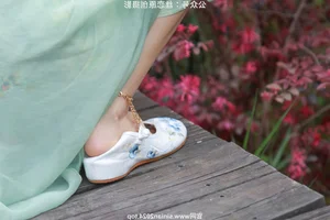 Silk Love Photography No.040: Xiao Meng in Elegant Hanfu and Traditional Styles - image 97