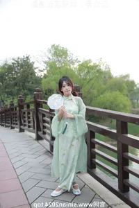 Silk Love Photography No.040: Xiao Meng in Elegant Hanfu and Traditional Styles - image 63