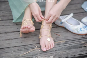 Silk Love Photography No.040: Xiao Meng in Elegant Hanfu and Traditional Styles - image 23