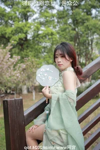 Silk Love Photography No.040: Xiao Meng in Elegant Hanfu and Traditional Styles - image 135