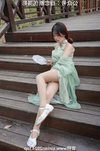 Silk Love Photography No.040: Xiao Meng in Elegant Hanfu and Traditional Styles - image 207