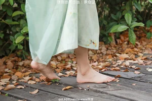 Silk Love Photography No.040: Xiao Meng in Elegant Hanfu and Traditional Styles - image 65